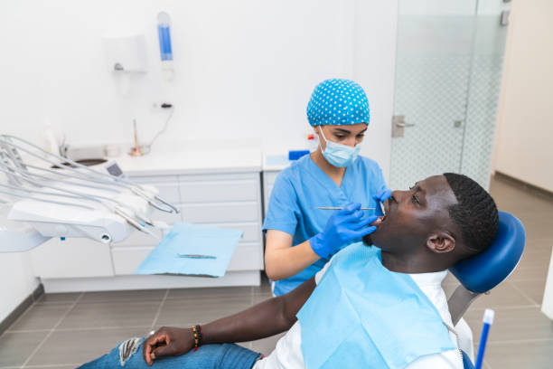 Best Emergency Tooth Extraction in Green Oaks, IL